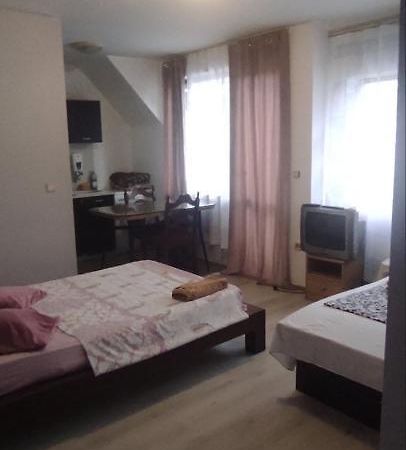 Apartment Ivaylo Warna Exterior foto