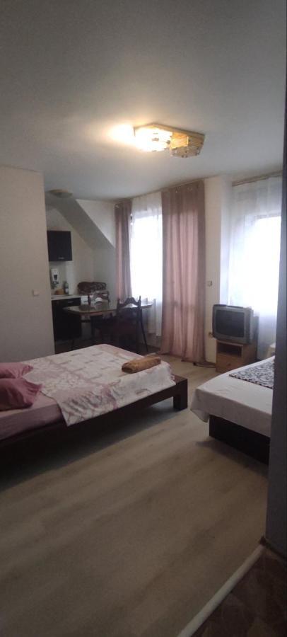 Apartment Ivaylo Warna Exterior foto