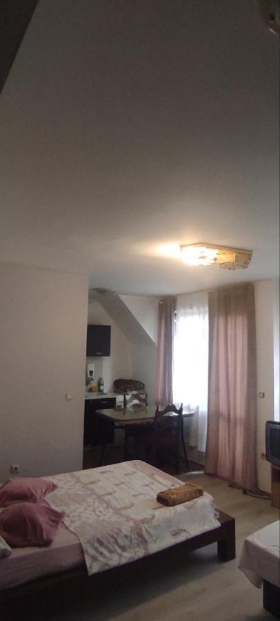 Apartment Ivaylo Warna Exterior foto